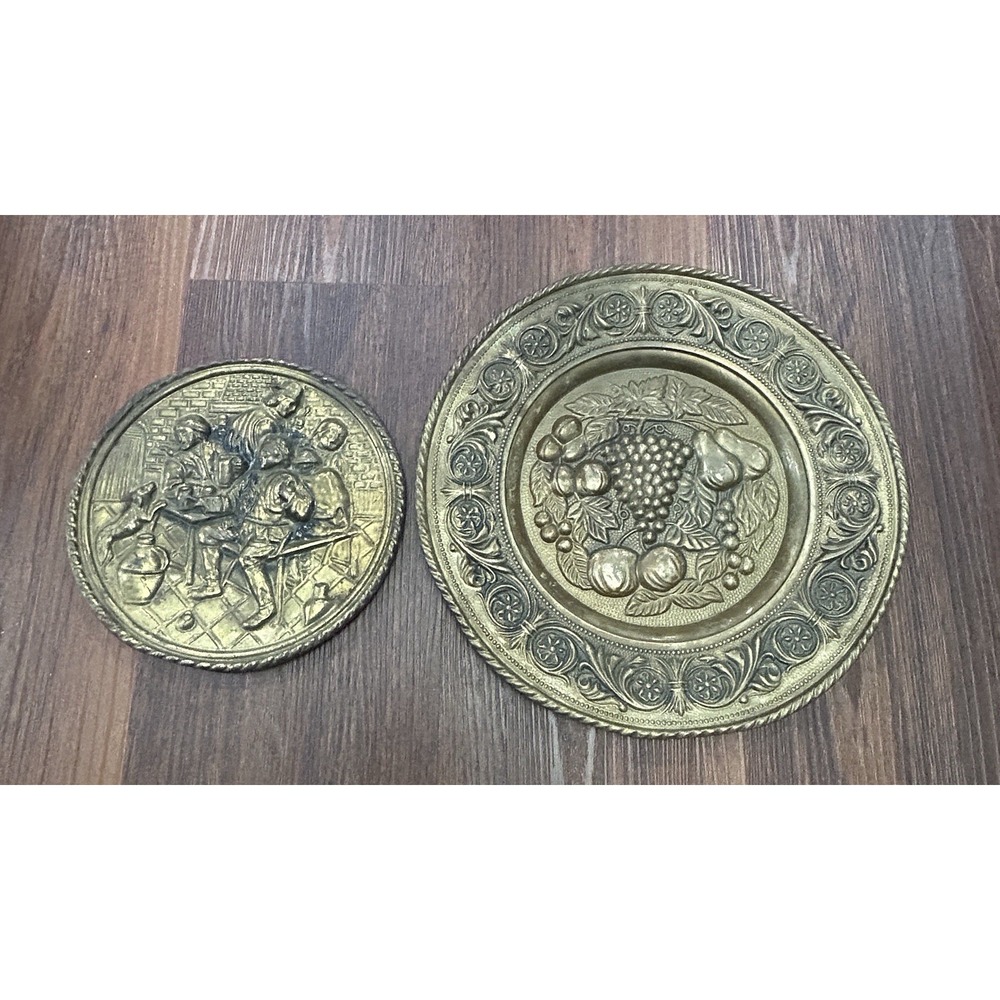 Vintage Peerage Brass Embossed Wall Hanging 2 Plates Made‎ In England